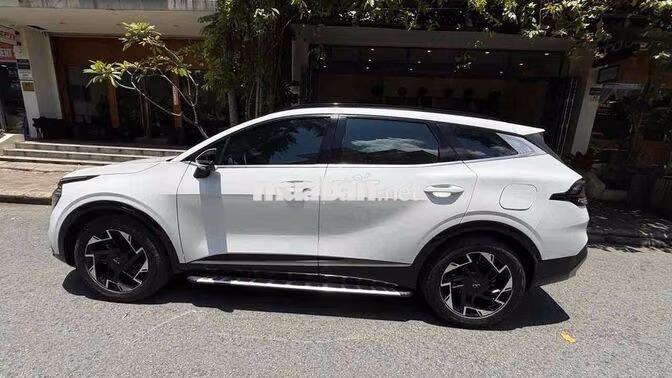 KIA Sportage 2023 2.0G Signature Trắng