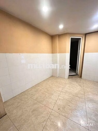 Cho thuê mặt bằng ngay chợ Phú Nhuận
