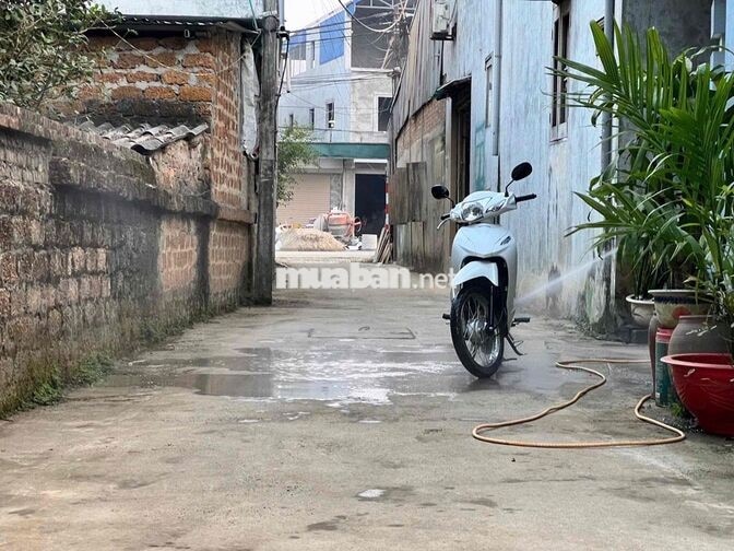 Giá siêu rẻ 200m2 full Thổ cư ngay cạnh TĐC Hoà Lạc