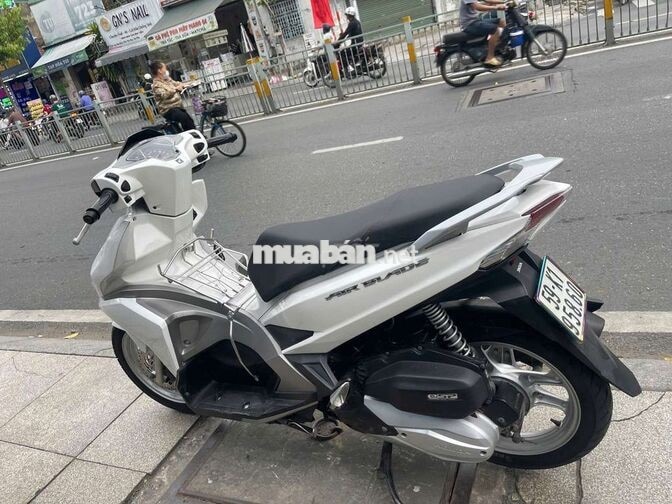 Honda Air Blade 2017 Smartkey Trắng Đã sử dụng