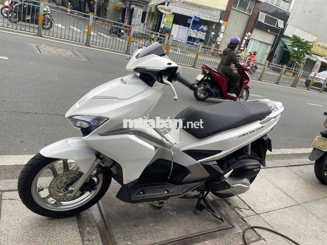 Honda Air Blade 2017 Smartkey Trắng Đã sử dụng