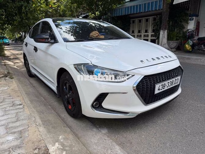 Hyundai Elantra 2019 Số sàn Trắng