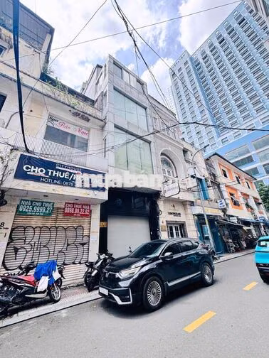 MT NGUYỄN THIỆP P.BẾN NGHÉ Q1 , DT : 350M2 , NGANG 4M5 , CÓ 4 TẦNG