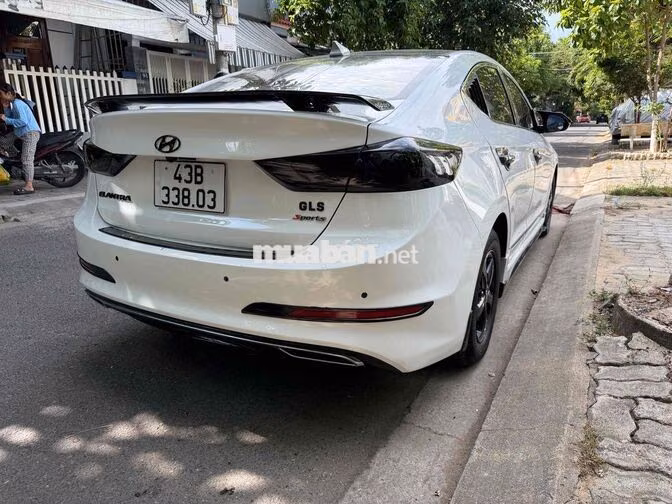 Hyundai Elantra 2019 Số sàn Trắng