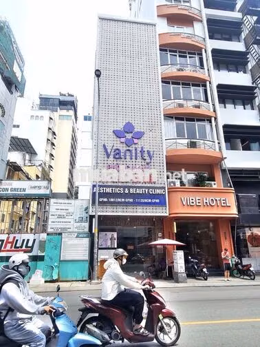 MT 20A HAI BÀ TRƯNG P. BẾN NGHÉ Q1 , DT : 500M2 , 5 TẦNG ,  THANG MÁY