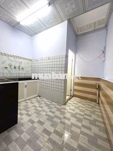 NHÀ NGAY VÒNG XOAY LÊ ĐẠI HÀNH 