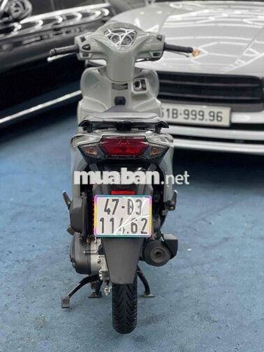 Honda Vision 2023 Xám 10k 1 CHỦ