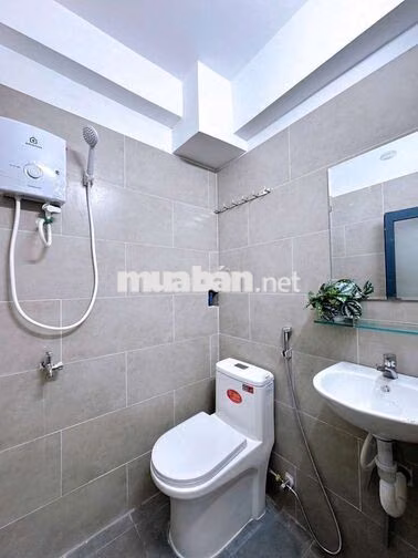 DUPLEX FULL NT 2 KHOING GIAN NGỦ CỬA SỔ TRỜI