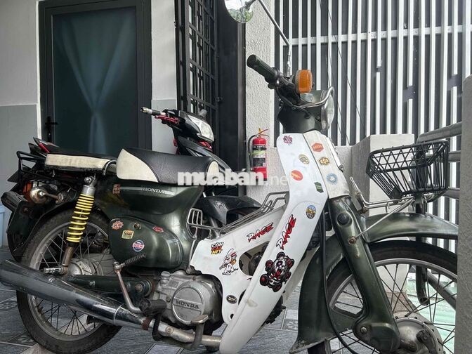 Honda Super Cub Xanh rêu, trắng Cổ điển