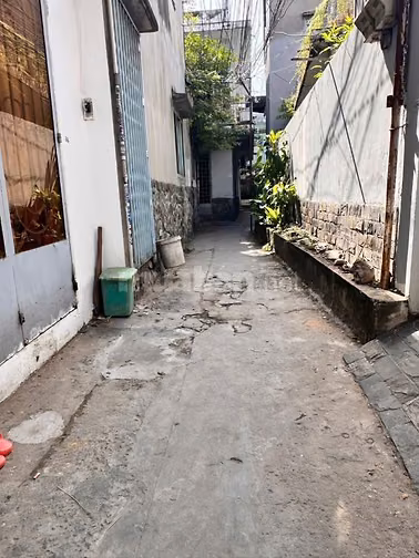 cần bán gấp nhà đẹp 3 lầu giá rẻ - chính chủ
