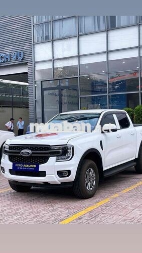 Ford Ranger XLS 4x2 AT 2025 Trắng 11.000 km