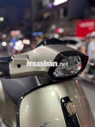 Piaggio Sprint iGet ABS 2023 Xám