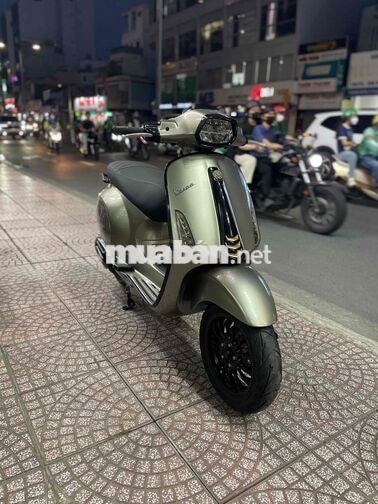 Piaggio Sprint iGet ABS 2023 Xám