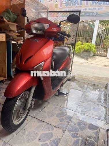 Honda Lead 2011 màu Đỏ