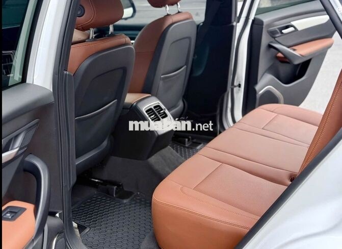 Thanh lý VinFast VF 8 Plus 2025 Trắng Mỹ 20.000KM