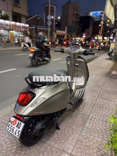 Piaggio Sprint iGet ABS 2023 Xám