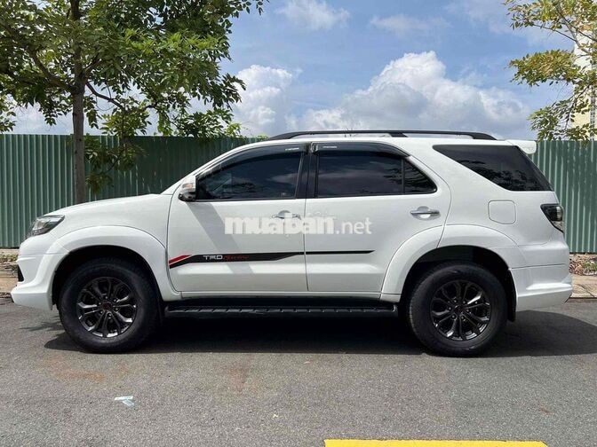 Toyota Fortuner TRD Sportivo 2016 Trắng Tự động