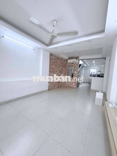 Nhà 3 tầng,Hẻm xe hơi,80m2 ,Kế bên ĐH VĂN LANG.