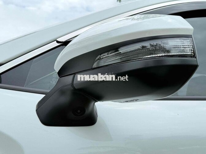 Toyota Corolla Cross V 2025 Trắng 1400km-SIÊU LƯƠT