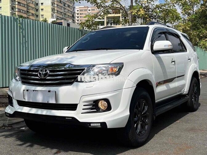 Toyota Fortuner TRD Sportivo 2016 Trắng Tự động