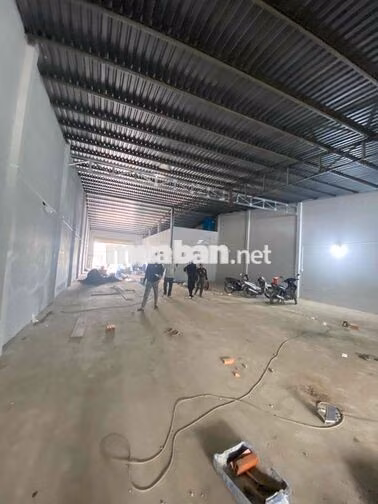 cho thuê kho xưởng 550m2 giá 23tr