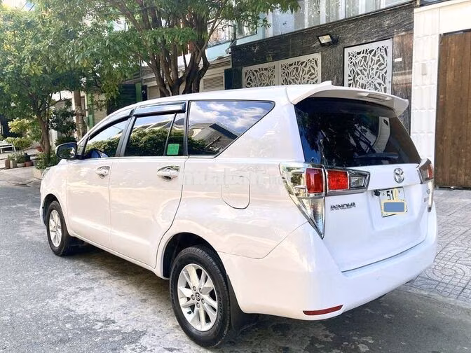 Bán INNOVA 2.0E cuối 2019zin xe gia đình đi: 372tr