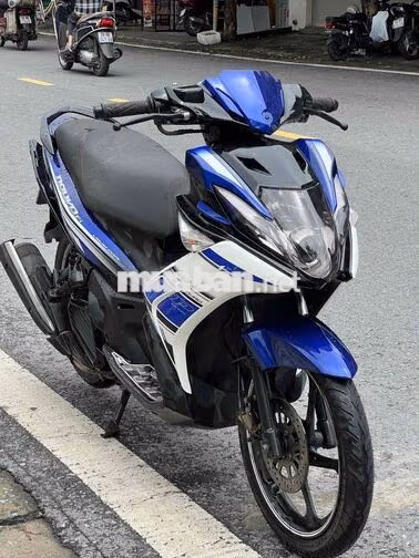Yamaha Nouvo FI Thể thao Xanh trắng đen