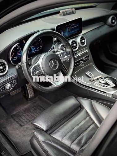 Mercedes-Benz C300 AMG 2020 Đen Tự động 9 cấp