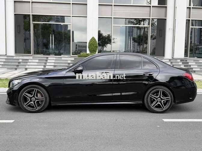 Mercedes-Benz C300 AMG 2020 Đen Tự động 9 cấp