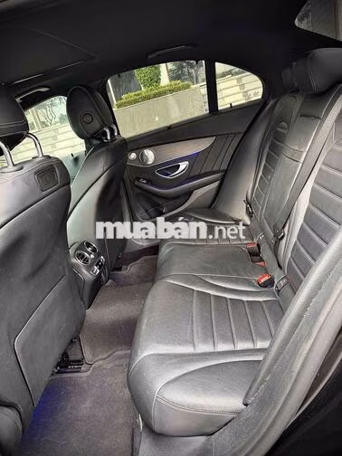 Mercedes-Benz C300 AMG 2020 Đen Tự động 9 cấp