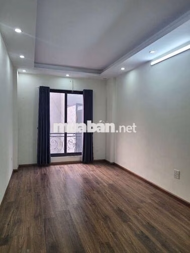 Chính chủ cho thuê nhà 5 tầng, ngõ ô tô, gần ĐH Phenikaa, giá 8tr