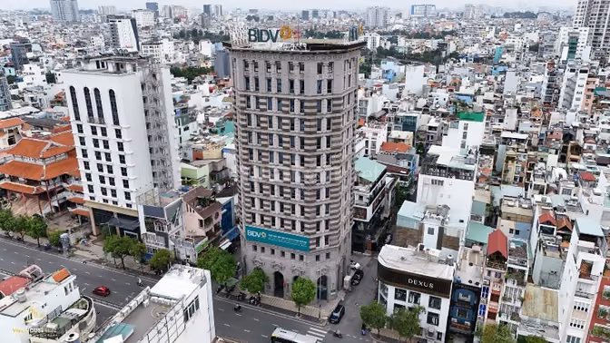 ✨VỊ TRÍ BIỂU TƯỢNG SIÊU CHIẾN LƯỢC!!!  📍 Chuyển nhượng Building 4 Mặt