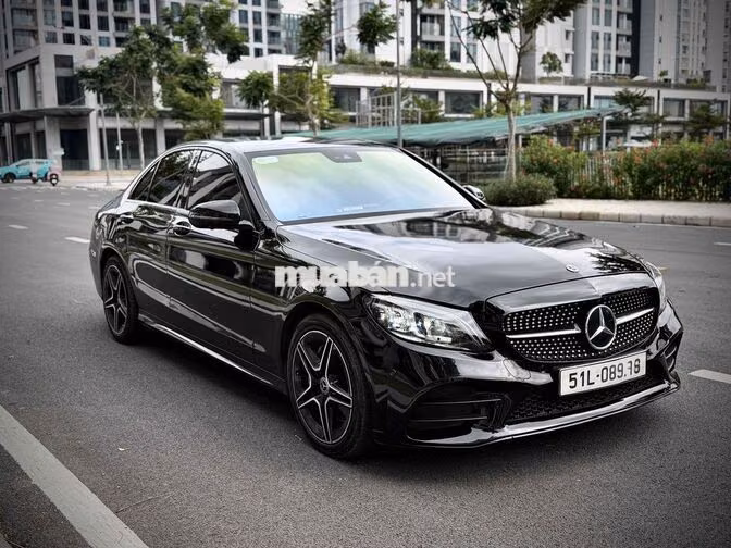 Mercedes-Benz C300 AMG 2020 Đen Tự động 9 cấp