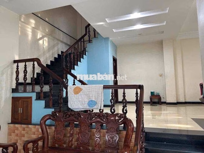 CHO THUÊ NHÀ CÓ HẦM ĐÚC LỮNG 3 LẦU