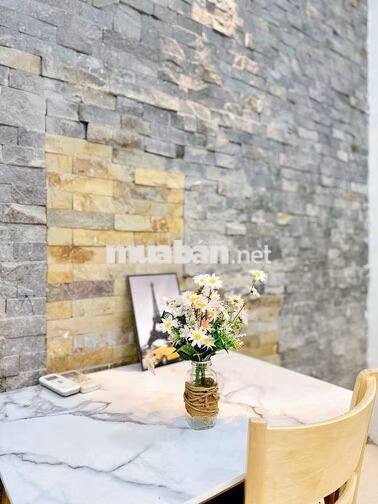 2PN FULL NỘI THẤT NGAY NGUYỄN GIA TRÍ GẦN UTH - HUTECH - HỒNG BÀNG