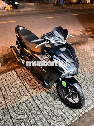 Honda Air Blade 160 ABS  máy zin odo 25.000 km