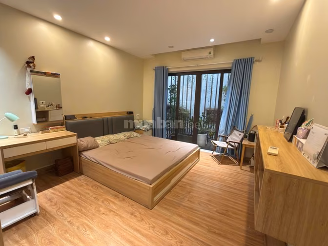 Bán nhà phân lô Cù Chính Lan, TX, 32m, 5 tầng, 8.8 tỷ 