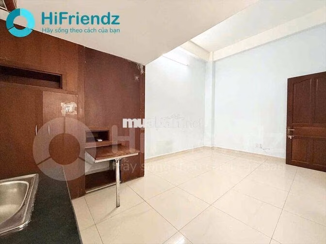 DUPLEX TRẦN ĐÚC - HẦM XE THANG MÁY - NGAY HOÀNG HOA THÁM