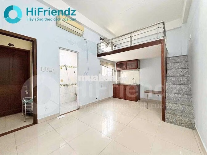 DUPLEX TRẦN ĐÚC - HẦM XE THANG MÁY - NGAY HOÀNG HOA THÁM