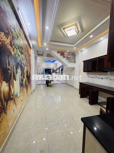 NHÀ 2 LẦU SÂN XE HƠI TX25 MỚI ĐẸP GIÁ 11 TRIỆU