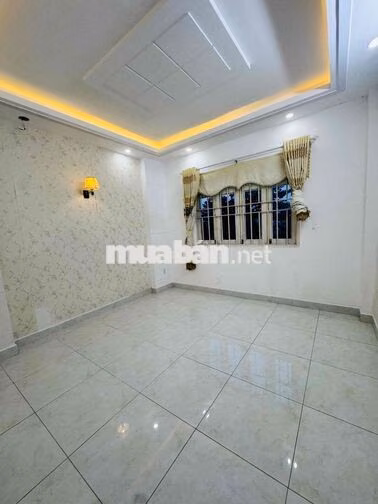 NHÀ 2 LẦU SÂN XE HƠI TX25 MỚI ĐẸP GIÁ 11 TRIỆU