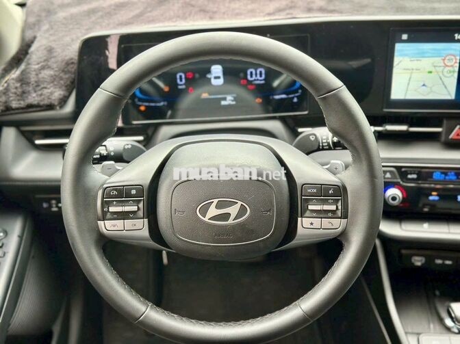 Hyundai Accent Premium 2024 Trắng
