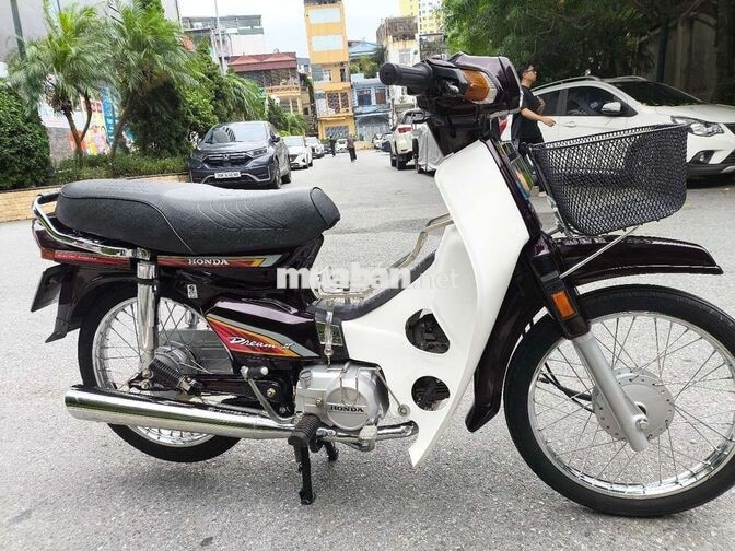 Honda Dream II Nâu Xăng