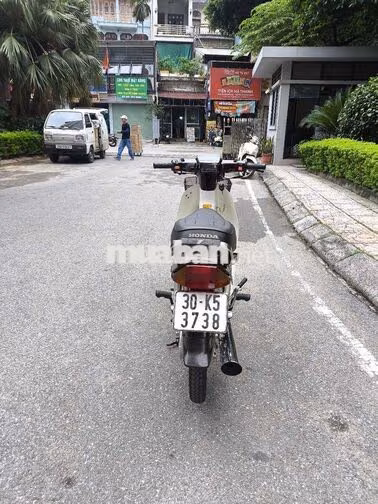 Honda Dream II Nâu Xăng