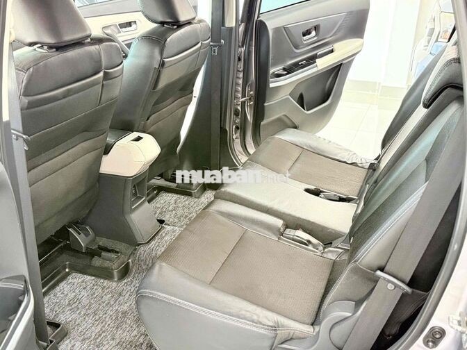 Toyota Veloz 2023 1.5CVT 59.000km xe zin đẹp keng