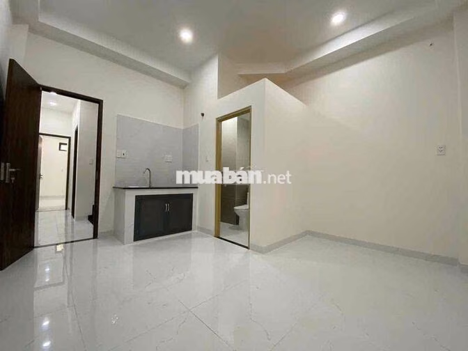 Thuê ngay căn ban công 29m2 ánh sáng tự nhiên ngay Nguyễn Xí gần Q1,3