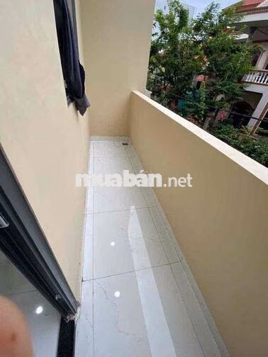 Thuê ngay căn ban công 29m2 ánh sáng tự nhiên ngay Nguyễn Xí gần Q1,3