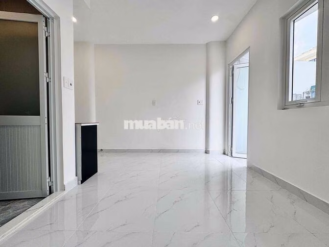 KHAI TRƯƠNG STUDIO BAN CÔNG MỚI XÂY THOÁNG MÁT ĐƯỜNG LỚN AN NINH CAO