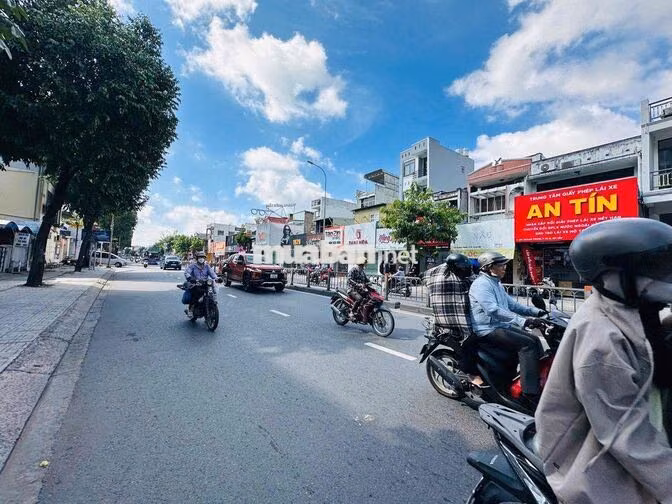 CHO THUÊ NHÀ MẶT TIỀN QUANG TRUNG P10 GÒ VẤP GẦN VINCOM