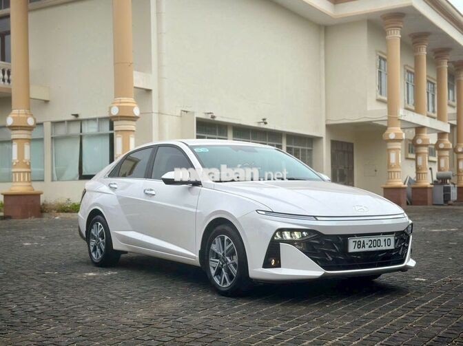 Hyundai Accent Premium 2024 Trắng